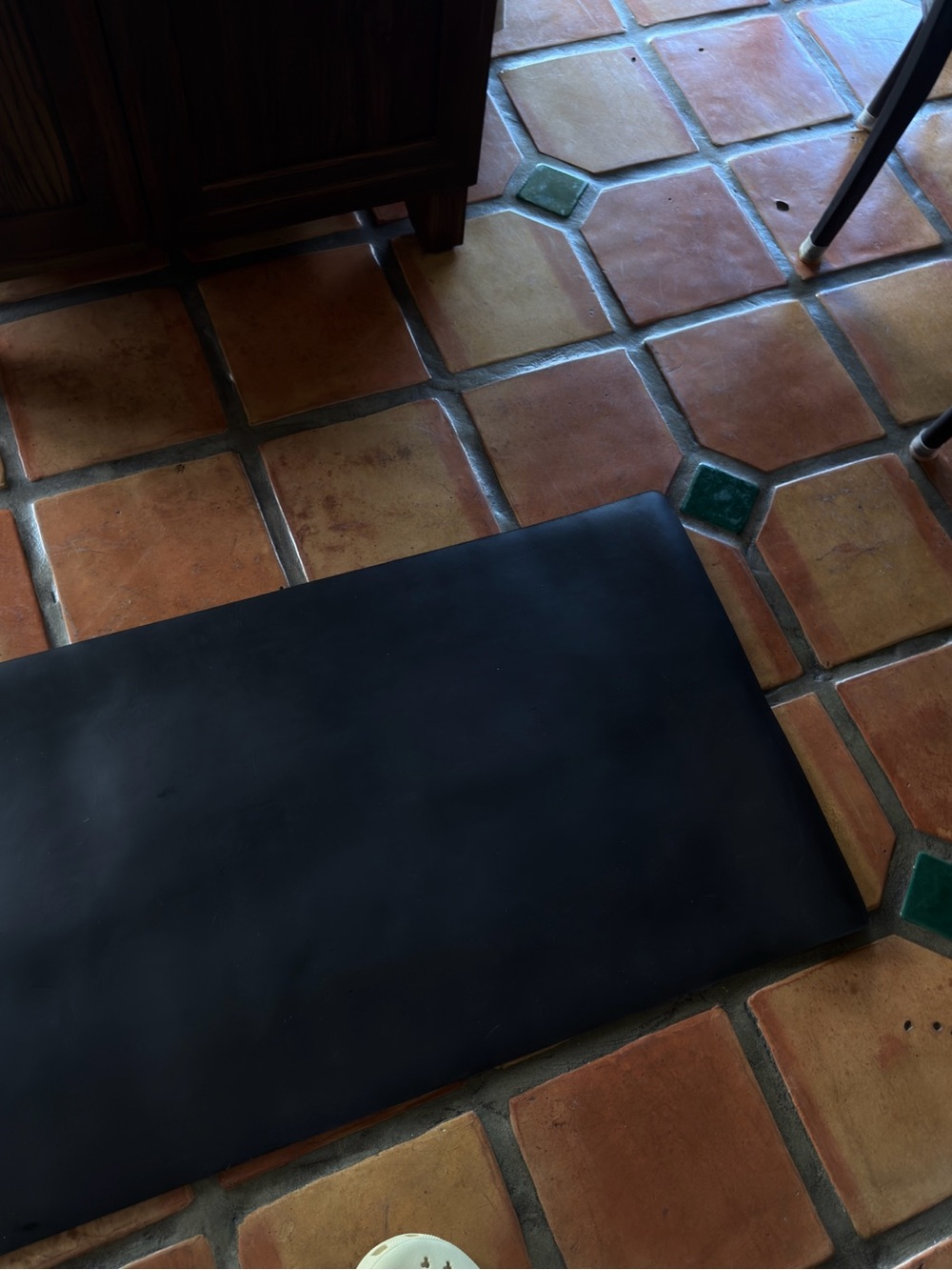 ALO Yoga Black Non-Slip Exercise Mat - Picture 4 of 9